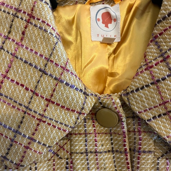 TULLE (Med.) retro/vintage coat - yellow w/ magenta & purple - Picture 2 of 3